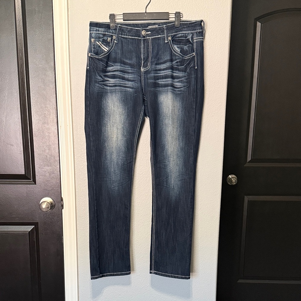 Dark Wash Women’s Straight-Leg Jeans - Blue